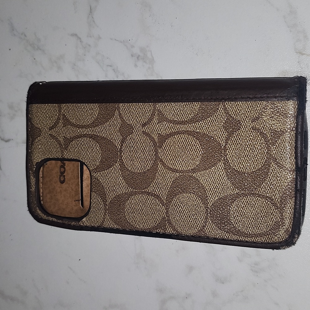 Coach Iphone Case - Picture 2 of 7
